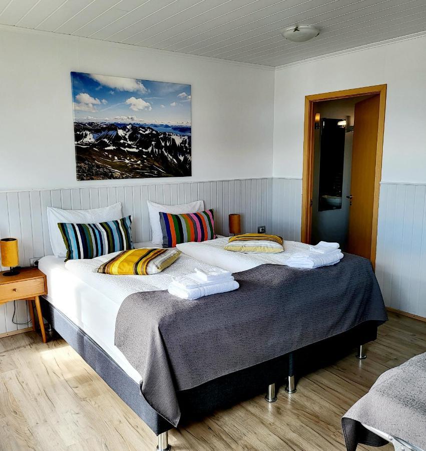 Hotel Flokalundur Brjanslaekur エクステリア 写真