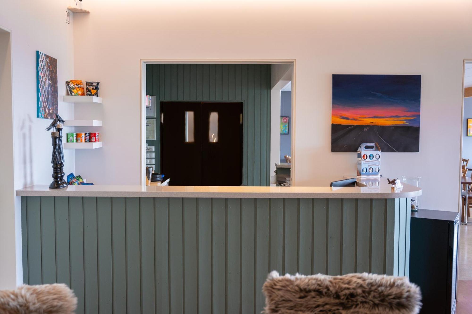 Hotel Flokalundur Brjanslaekur エクステリア 写真
