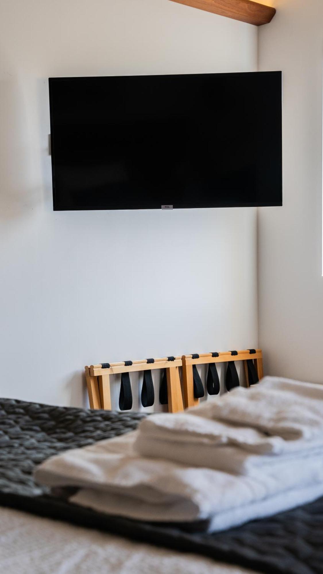 Hotel Flokalundur Brjanslaekur エクステリア 写真